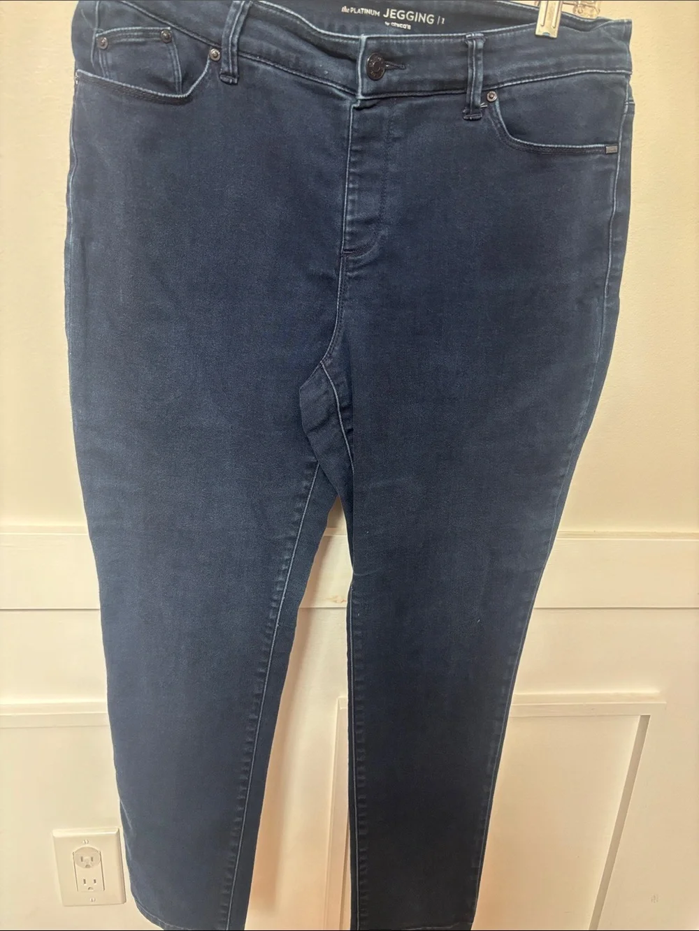 Chico's Platinum jeggings in a dark wash blue featuring a classic five-pockets